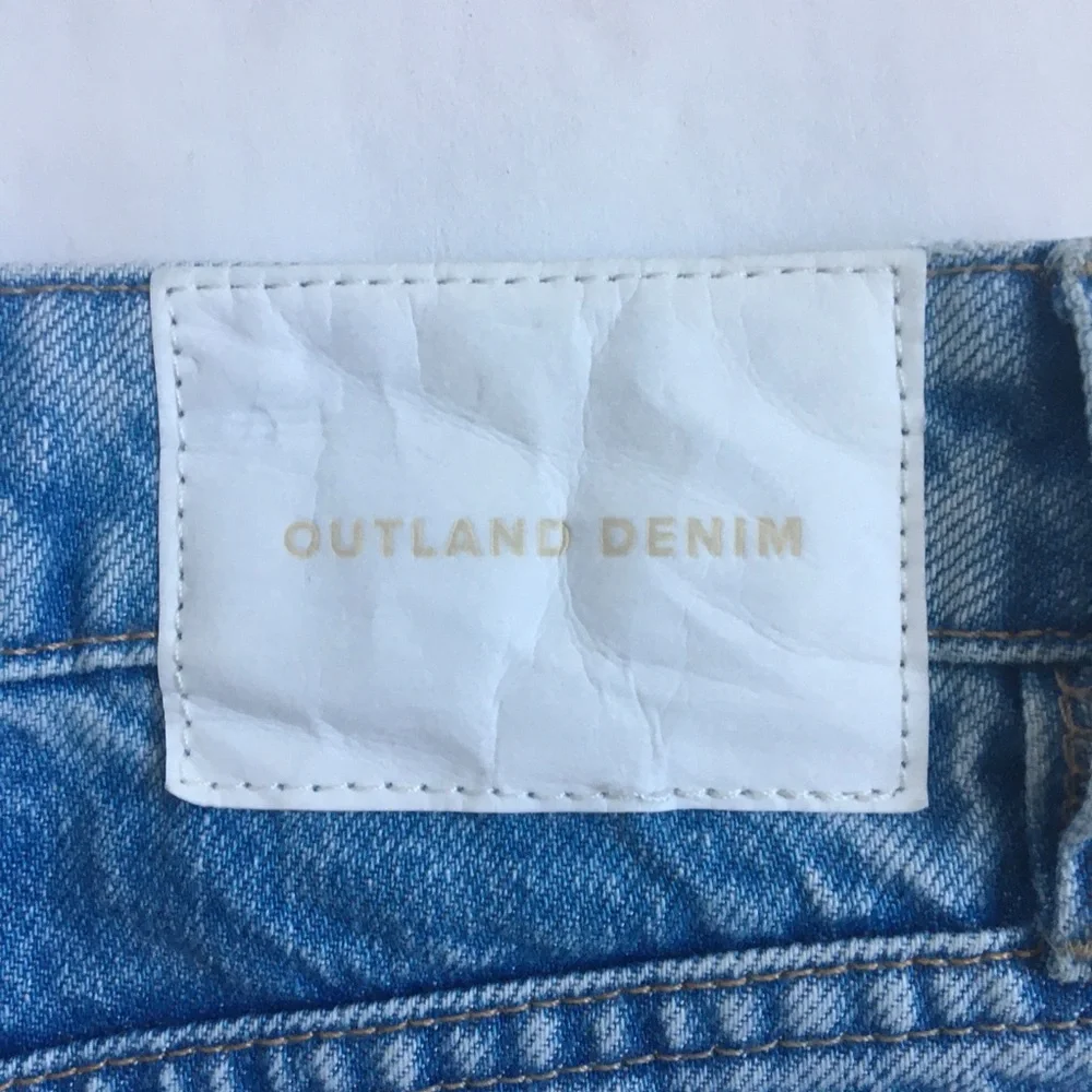 OUTLAND DENIM Annie High Rise Relaxed Former Blue Denim Jean Short Size 31